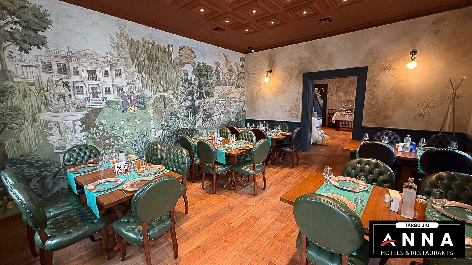 Interiorul Trattoria da Vittoria din Târgu Jiu